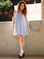 Amarna Miller La Flama Blanca